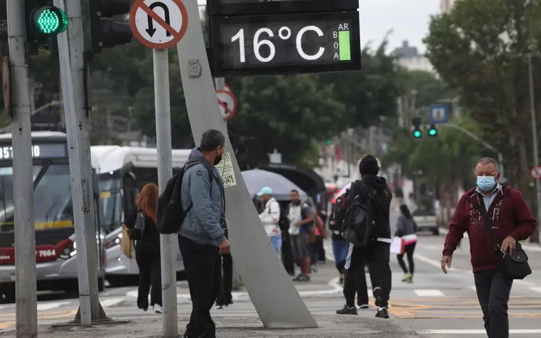 Frente fria derruba temperatura no Sul do Brasil