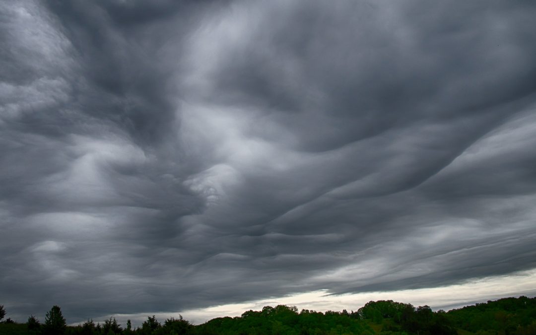 Terça-feira de muita nuvem e chuva fraca em grande parte do Brasil