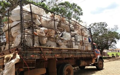 Emater-MG mobiliza produtores para devolução de embalagens de agrotóxicos