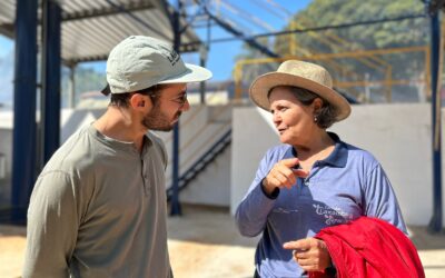 Mexicano faz tour por fazendas de café no Brasil