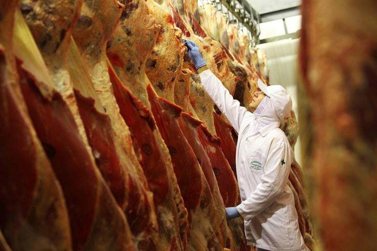 Carne brasileira em novos mercados; Butão abre importação
